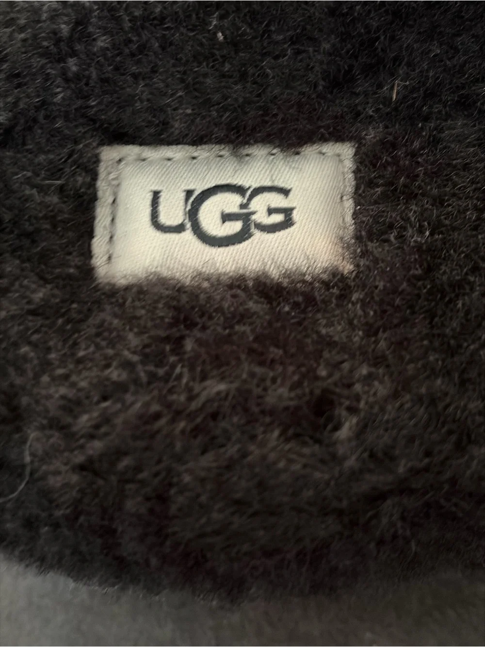 UGG Fluff Yeah Slide Black Sheepskin Platform Slippers Women’s Size 10